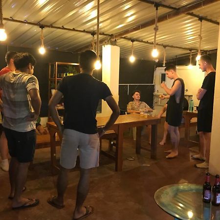 Aerostel - Backpacker'S Hostel In Goa Калангут Экстерьер фото