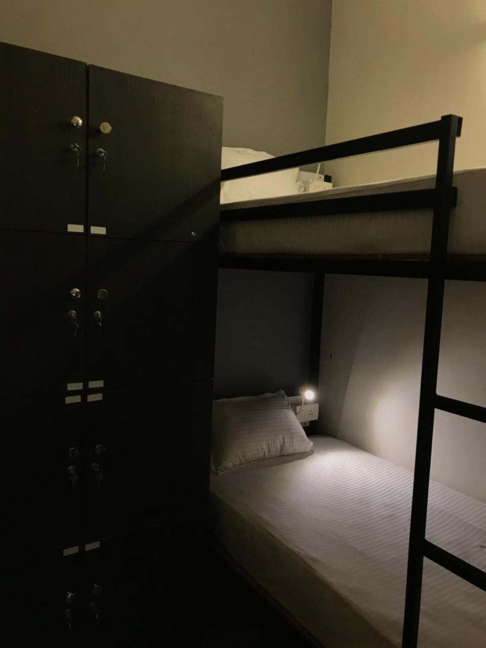Aerostel - Backpacker'S Hostel In Goa Калангут Экстерьер фото